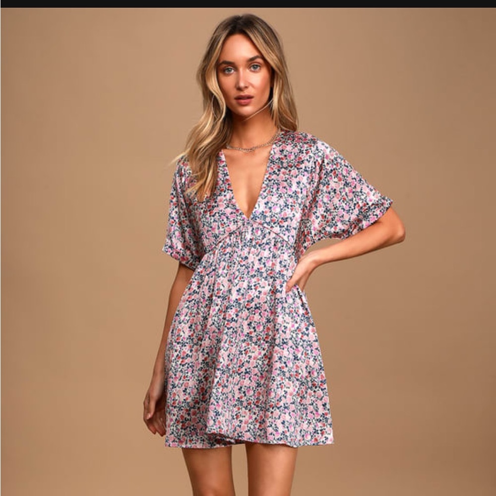 Lulus floral dress.